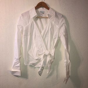 Coldwater Creek blouse that ties! Cute!!